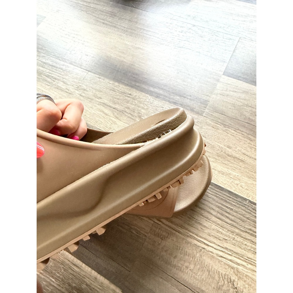 Gucci Platform Slide Sandals Womens Tan Good Interlocking G Logo Rubber Lug Sole - Picture 4 of 6